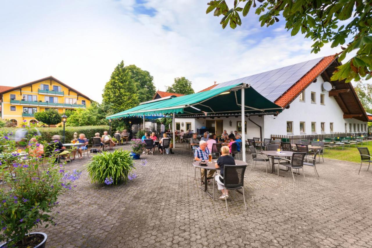Hotel Preishof Kirchham Exterior foto