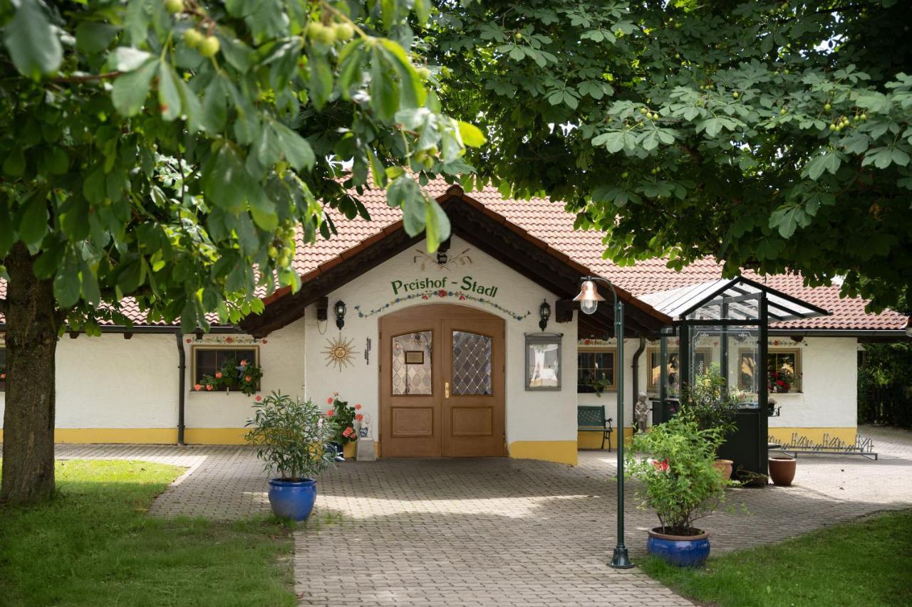 Hotel Preishof Kirchham Exterior foto