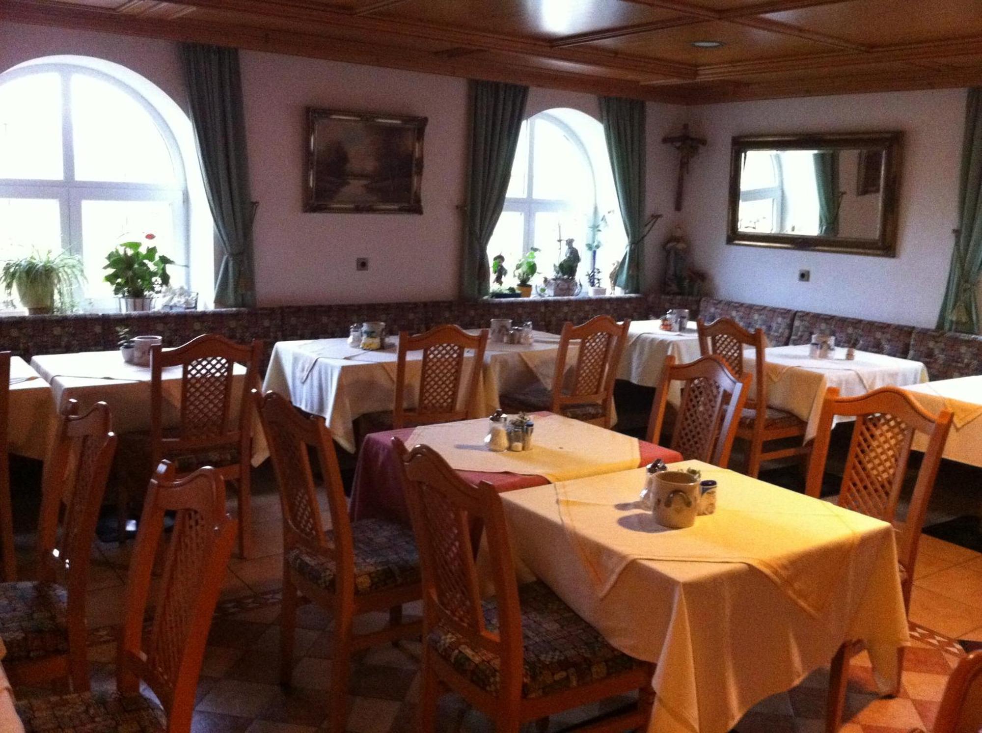 Hotel Preishof Kirchham Exterior foto